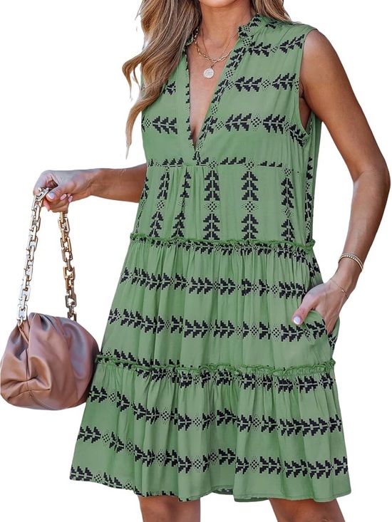 Cupshe Dresses & Skirts - Sleeveless Green Patterned V-Neck Summer Dress